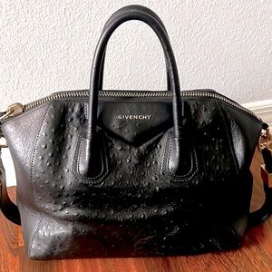 Givenchy antigona black leather mint condition